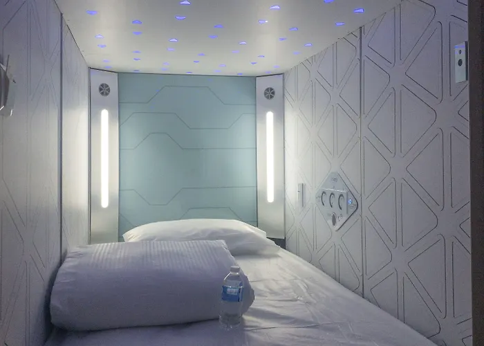 Izzzleep Aeropuerto Terminal 1 Hotel